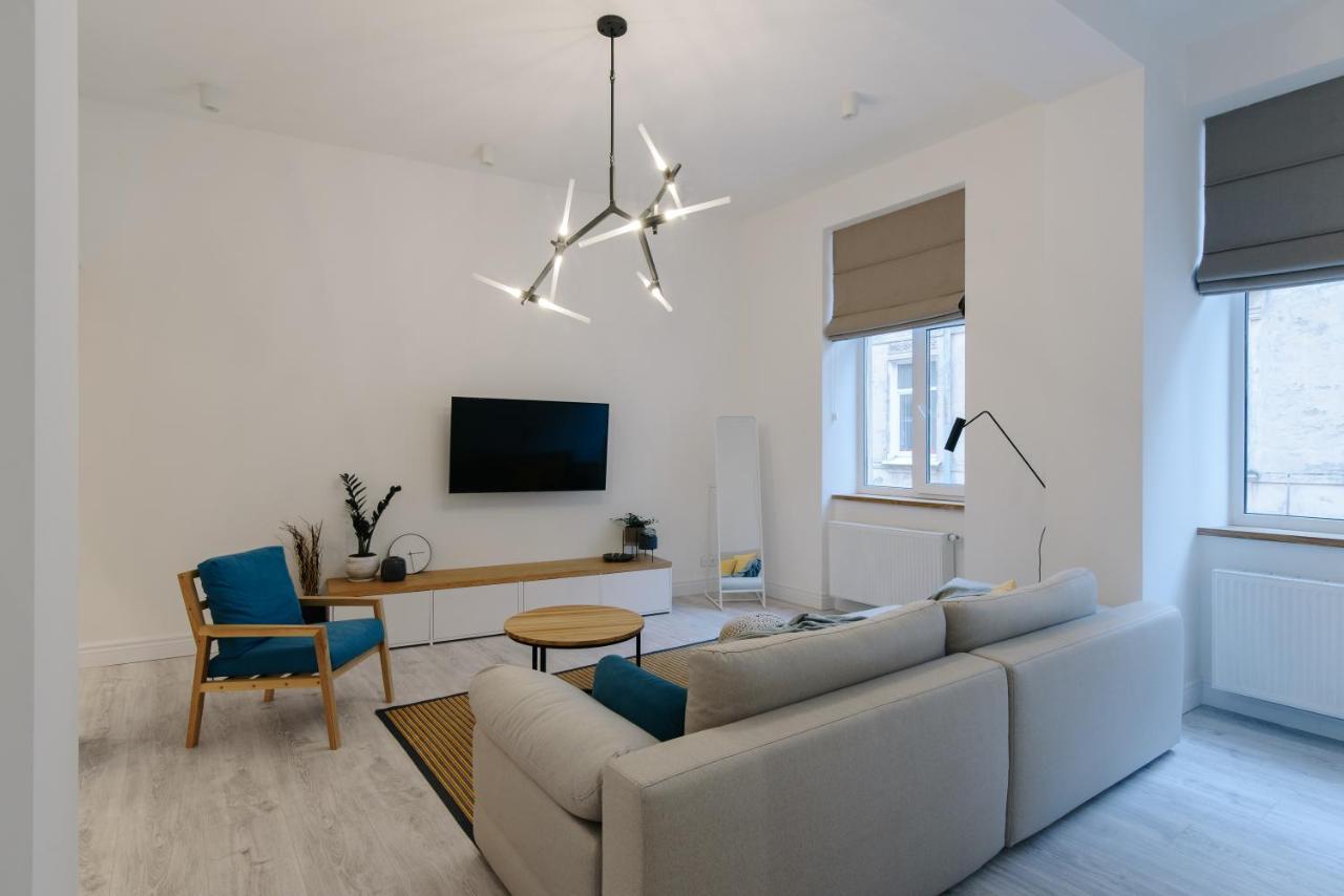 Apartment On Mikhalcuk Lviv Exterior photo